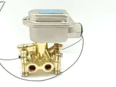 Asco Red Hat NS831654 Solenoid Valve 3/8" NPT 120V New