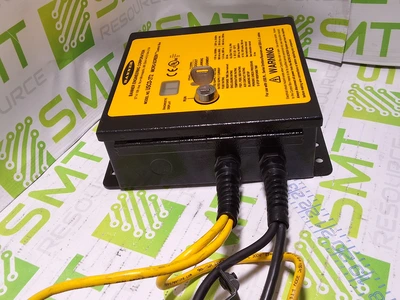 BANNER USCD-2T2 MICRO SCREEN CONTROL BOX WITH BANNER USR1624Y MIRCO SCREEN CURTAIN