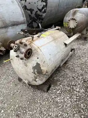 200 gallon vertical carbon steel pressure vessel