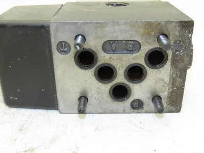 Vickers 02-119767 DG4S4W 012A-B 60 Directional Control Solenoid Valve 120V