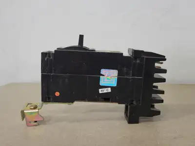 USED SQUARE D FH16015A