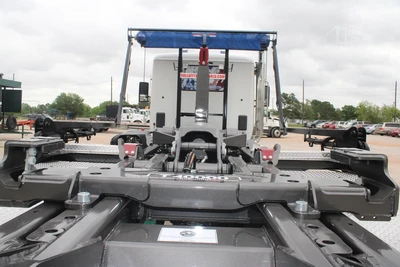 Used 2027 PETERBILT 548 Hooklifts & Roll-Offs Texas US | Roll Off Truck World #1491992