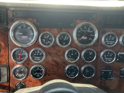 USED 2000 PETERBILT 379