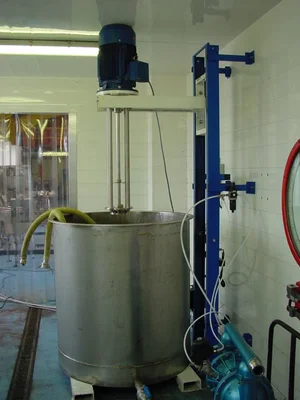 200 K Hand/Hydraulic Wall Mounted Crane