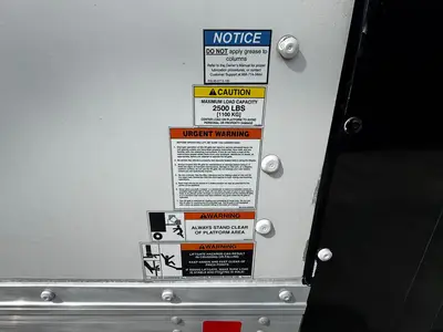 Used 2020 ISUZU NPR EFI Box trucks Florida US | Truck and Van Outlet #1509218