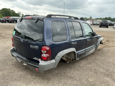 USED 2005 JEEP LIBERTY