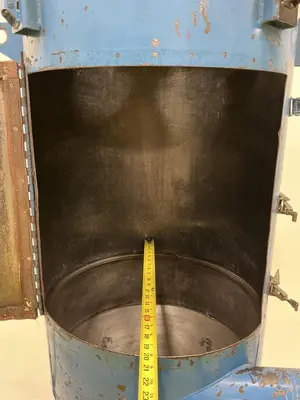 NOVATEC Hopper on Stand USED
