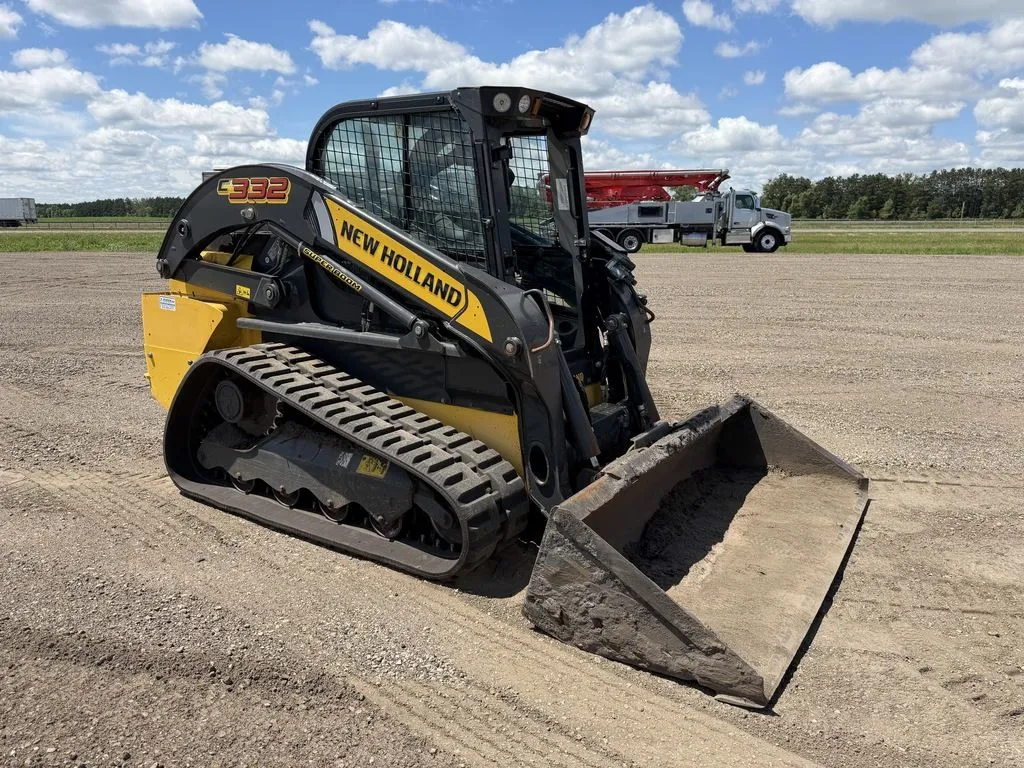 Used 2021 NEW HOLLAND C332 TRACK LOADER Compact Track Loaders Minnesota US | Carco Truck & Equipment #1514020