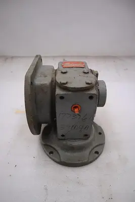 HUB CITY 0221-03661-217 MODEL 216 STYLE L GEAR REDUCER STOCK #M-62