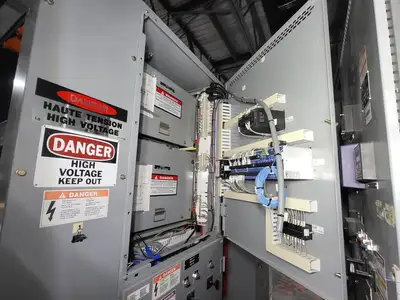 2000 Amps, 4760 Volts, 3 Phase Switchgear Unit