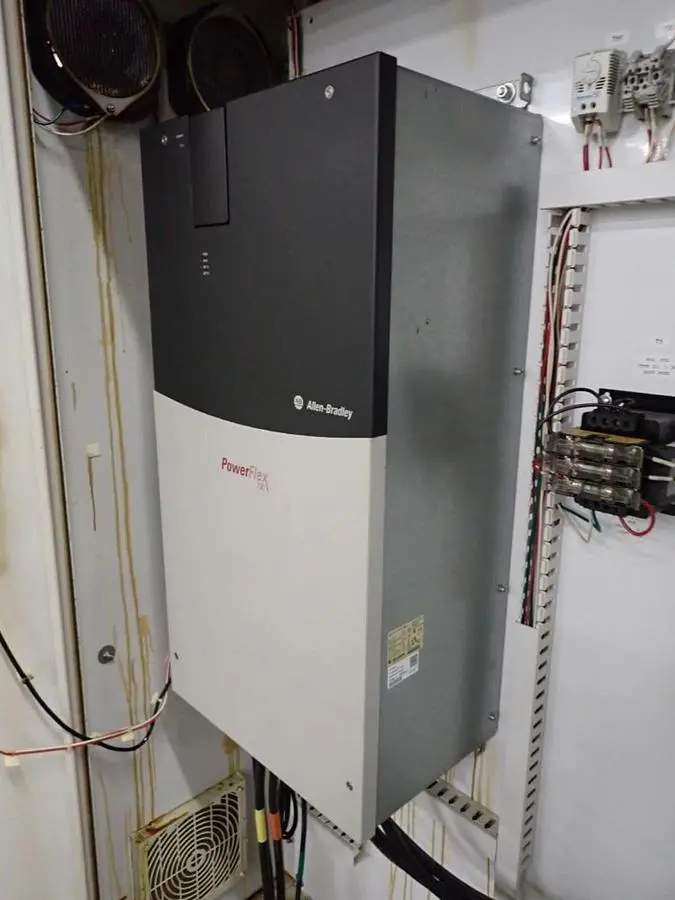 20BD156A0AYNANC0 / B Allen Bradley 156 460V 125HP Powerflex 700 W/ CABINET #S611