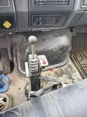 USED 1994 FORD F800