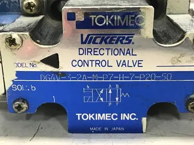 USED VICKERS DG4V32AMP7H7P2050