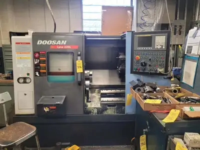 2008 DOOSAN LYNX 220LC CNC Lathes | Toolquip, Inc. (1)