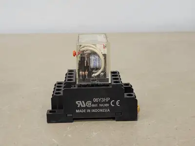 USED OMRON LY4I4N