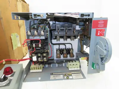 Allen Bradley 2112B-BABD Fusible Combination Motor Starter Size 1 MCC Bucket