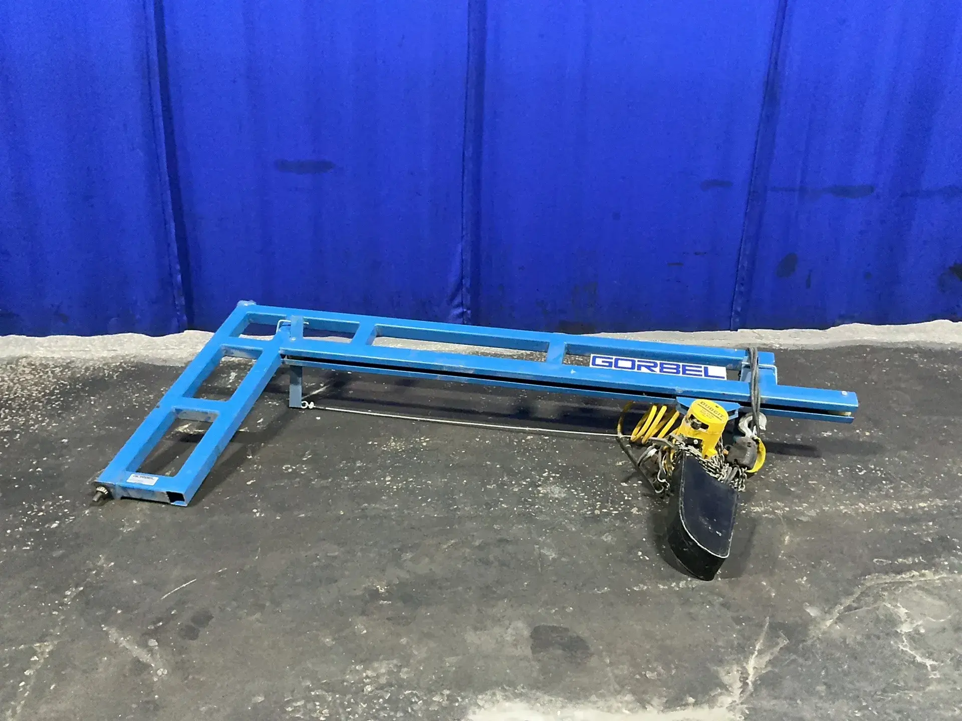 Gorbel 1000 Lbs  Workstation Bridge Crane W/ Hoist