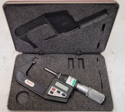 USED STARRETT NO 733 ELECTRONIC MICROMETER