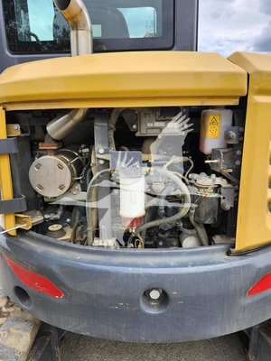 USED 2022 XCMG XE55U