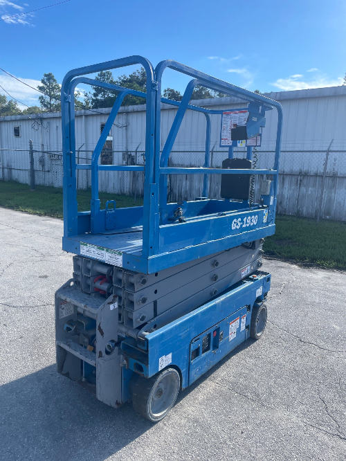 Used 2018 GS-1930 Genie Scissor Lifters Florida US | Stack Equipment #1418894
