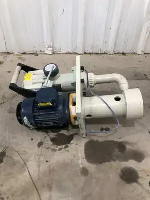 AV Stubbe ETLB 25-125 0.9kW PP Sealless Immersion Pump w/ 3460RPM 3PH 3.5m/h