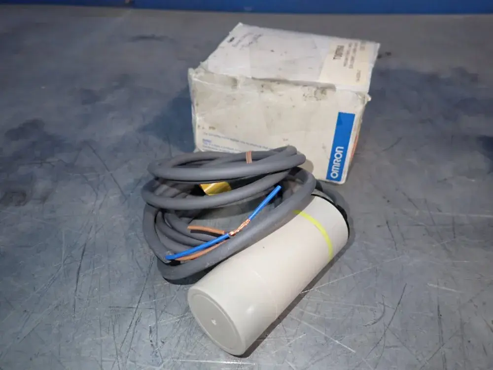 NEW OMRON E2KC25MY2