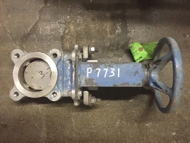 Dezurik 3" Knife Gate Valve Hand Wheel Operated