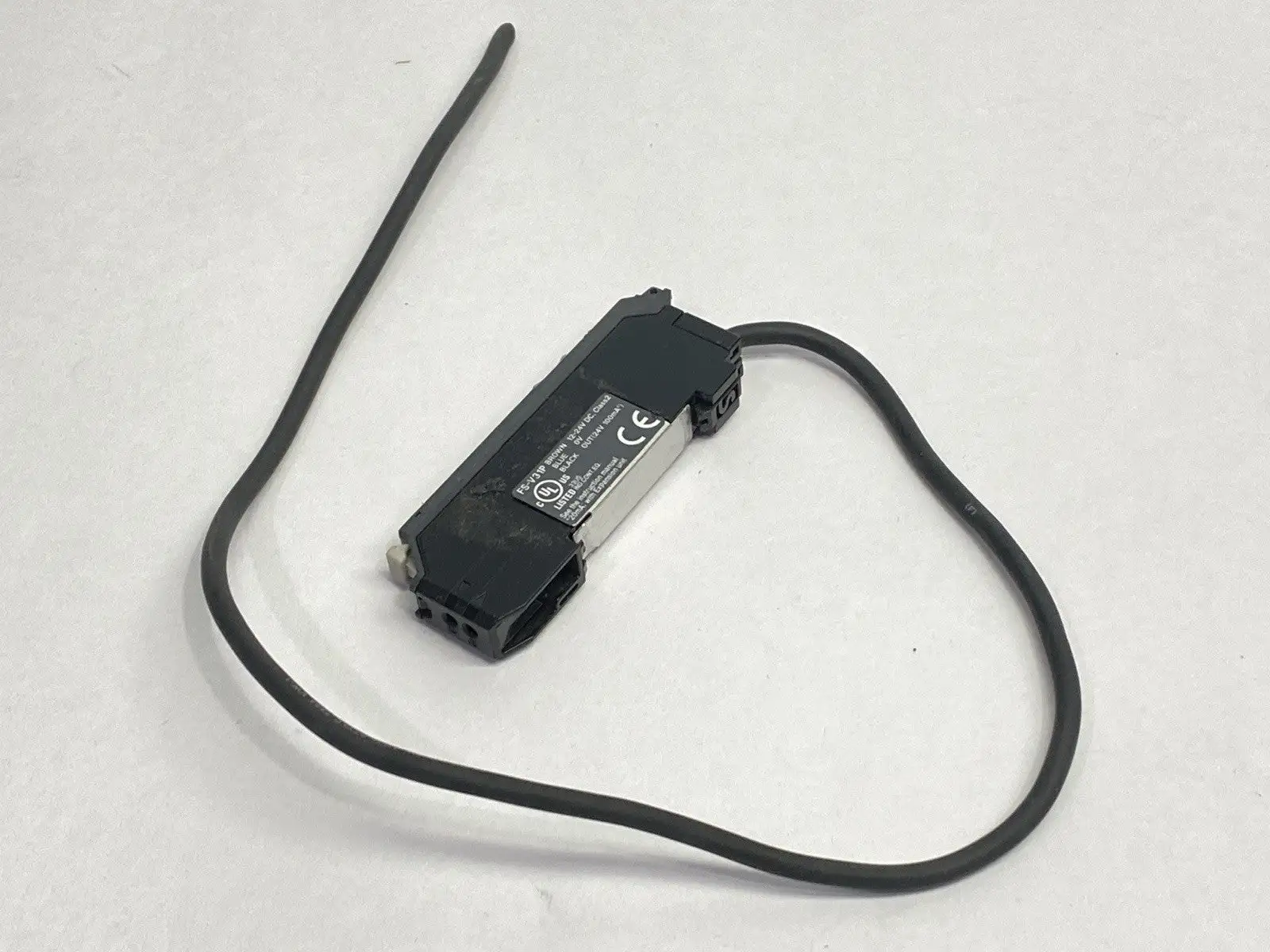 FS-V31P | Keyence  Fiber Amplifier Main Unit 16" Cable NO COVER - Used