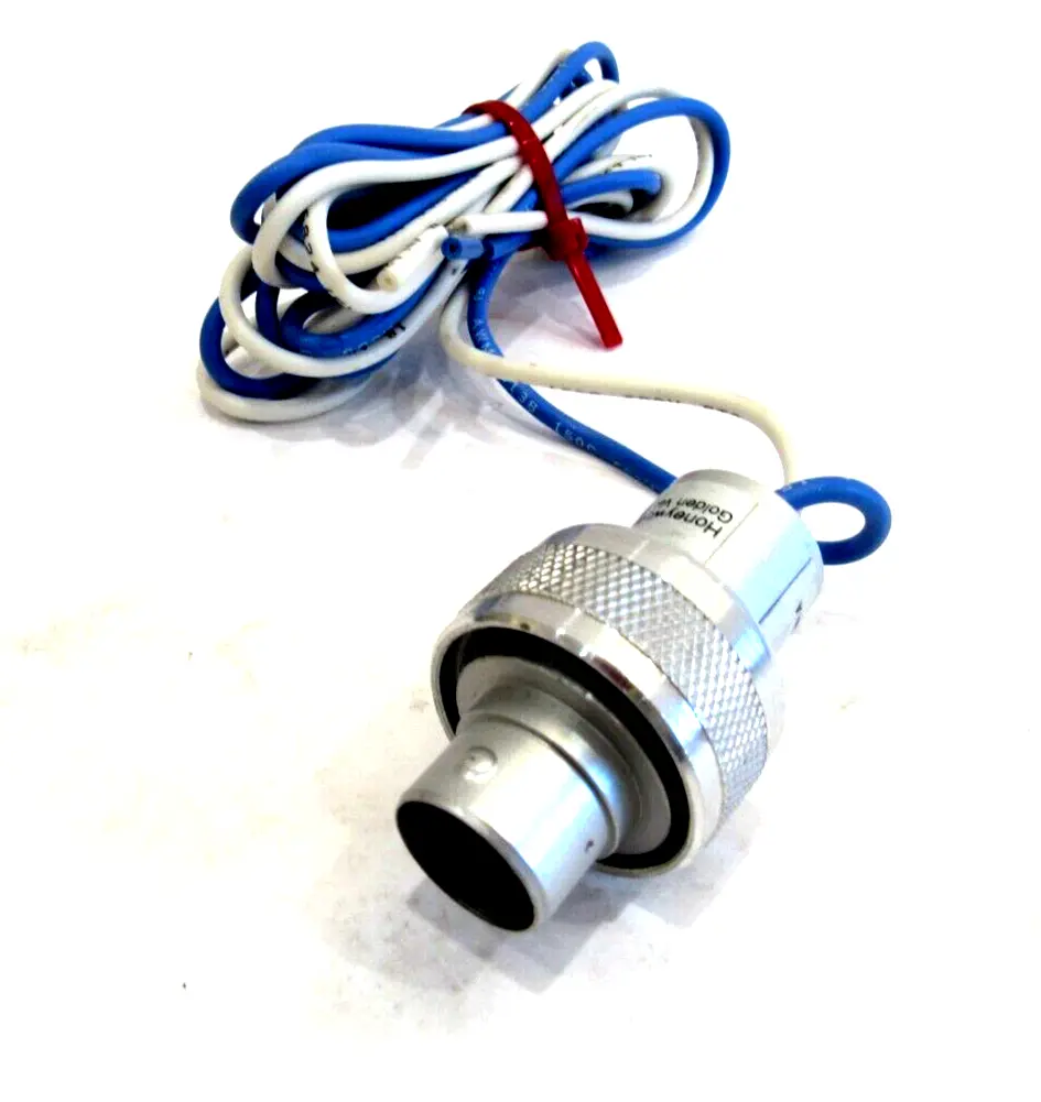 NEW HONEYWELL C7035A1023 U/V FLAME DETECTOR NO BULB