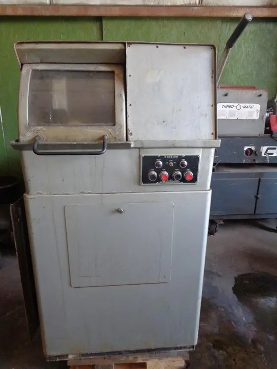 Used 1982 BUEHLER 10-1030 Cropping & Dicing Saws Texas US | Universal Metalworking Equipment #1281019