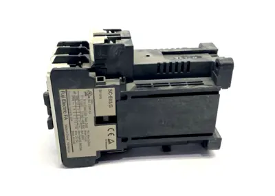 SC-E03/G,SE12AG,SZ1AS1T,SZ-AS1/T | Fuji Electric SC-E03/G Contactor 2VDC SE12AG, SZ-AS1/T Auxiliary Contact SZ1AS1T - Used