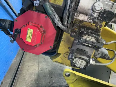 Used 2003 FANUC R2000IA 200FO Robots Ohio US | HGR 24 #1520049