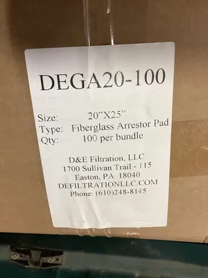 D&E Filtration DEGA20-100 20″ X 25″ Fiberglass Arrestor Pad -NIB of 100