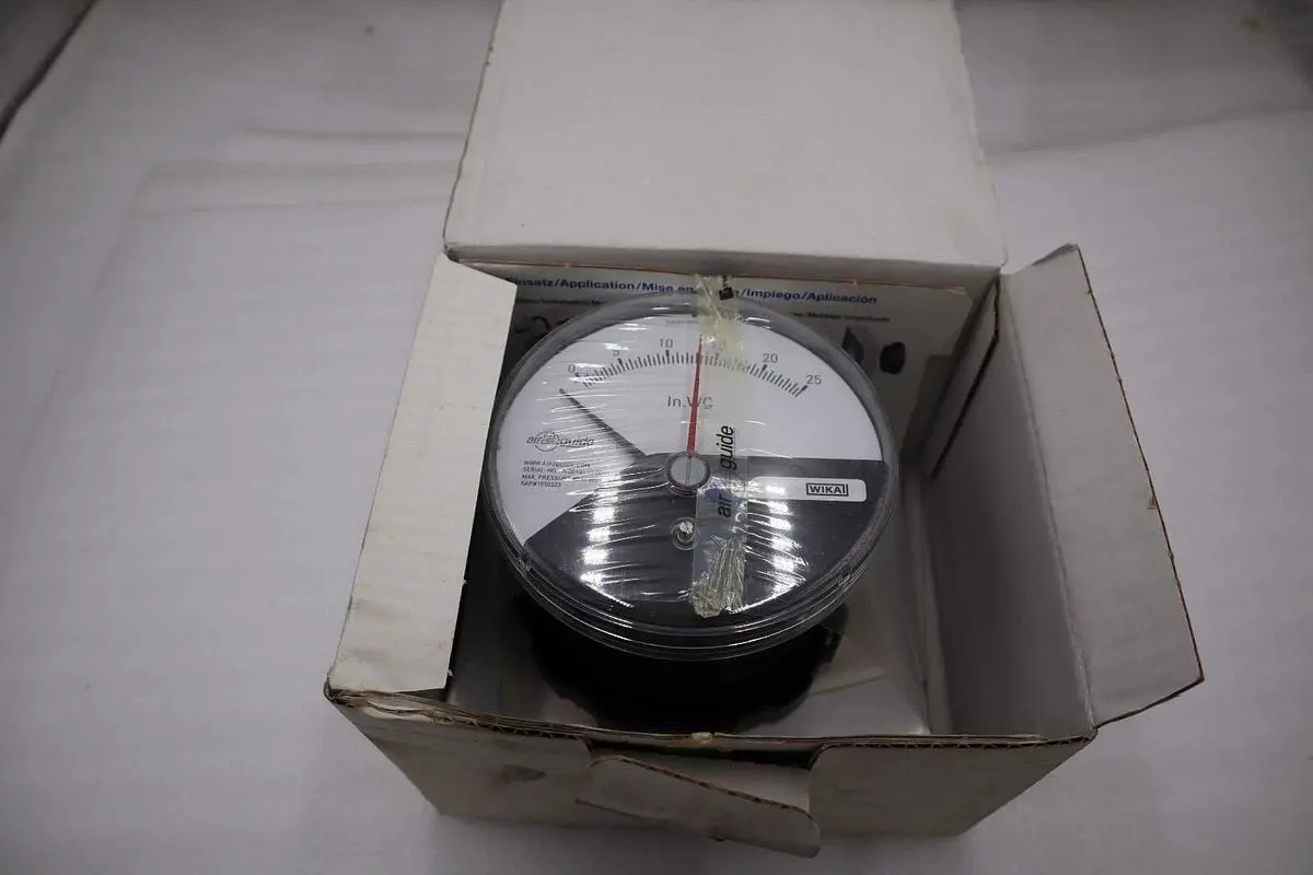 NEW IN BOX WIKA Model A2G-10 Air 2 Guide Differential pressure gauge 0-25 #H995