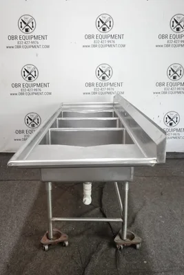 104” HEAVY DUTY THREE COMPARTMENT WITH 2 DRAINBOARD STAINLESS STEEL SINK (LOCAL PICK UP ONLY)