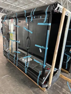 12-0003 Hussmann IDD5NL 26 Foot Insight Dairy Cooler Run