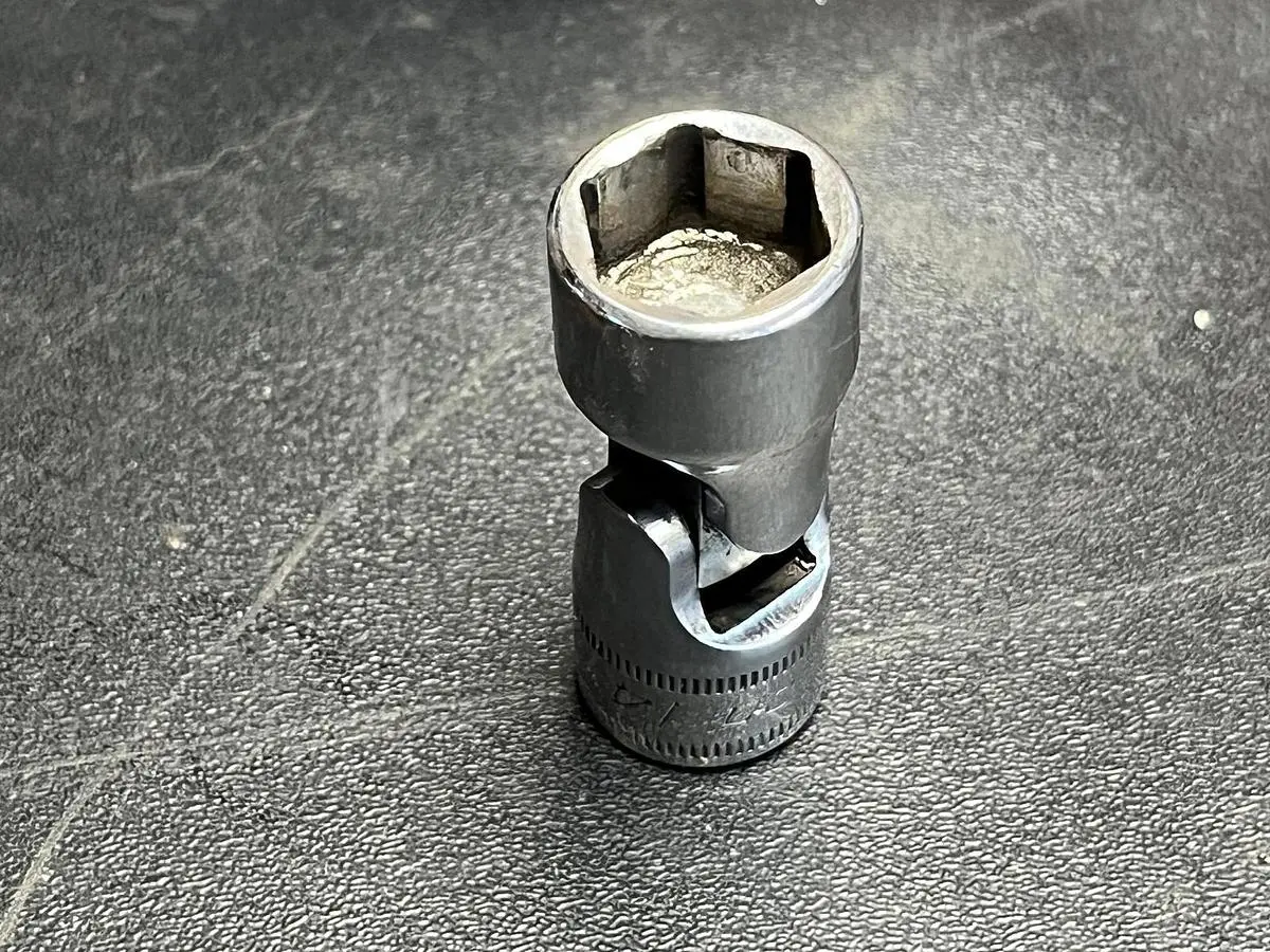 Snap On Tools FSUM14A 3/8” Dr 6 Pt Metric 14mm Flank Dr Shallow Universal Socket