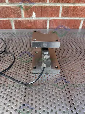 USED METTLER TOLEDO FLEXMOUNT SCALE WEIGH MODULE W/ 0958 LOAD CELL JUNCTION BOX