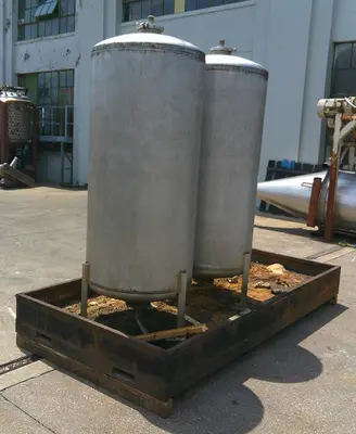 SPC9080  Tank 200 gallon vertical tank, Stainless Steel, dish