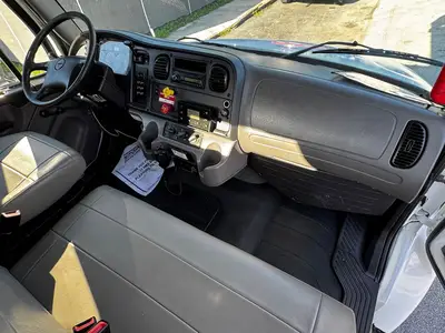 Used 2016 FREIGHTLINER M2 106 Tractors & Trailers Florida US | Truck and Van Outlet #1506256