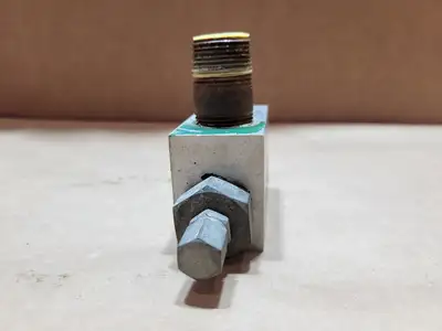 Used SUN HYDRAULICS CAD 8AN8 Parts (Hydraulics and Pneumatics) British Columbia CA | Lenmark #1440871
