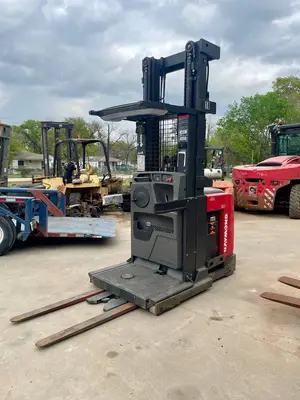 Used 2016 RAYMOND 550-OPC30TT Order Pickers Texas US | TB Forklifts #1274886
