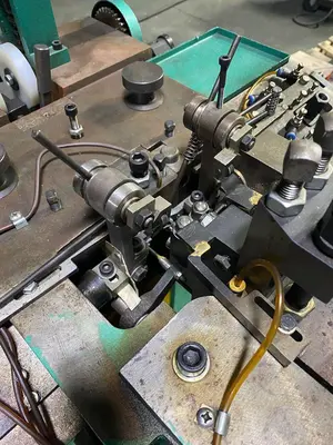 1/8" Shanghai Wuling Model SD-30 Bi-Metal Contact Heading Machine