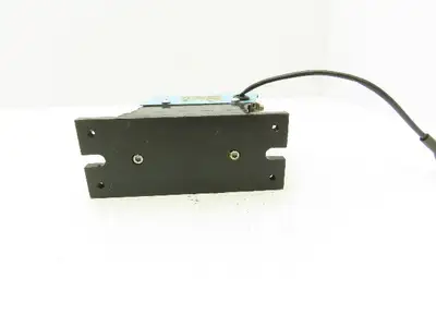 Osaka Seiko Small Parts Feeder Linear Conveyor Vibration Magnetic Motor 200V