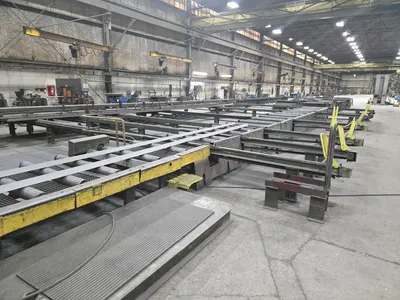 1993 Pangborn 7-Wheel Structural Blast Machine, 24" x 48" Opening, 60' In-Out Conveyors w/ (6) Cross