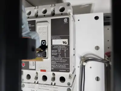 USED EATON SVX020A1-5A4N1
