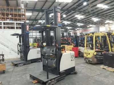 USED 2019 CROWN SP4050-30