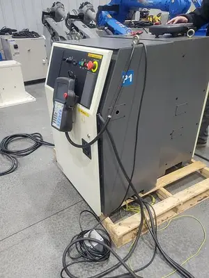 USED 2011 FANUC ARCMATE 120IC