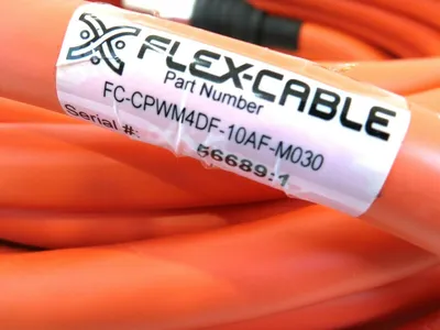 NEW FLEXCABLE FC-CPWM4DF-10AF-M030 SERVO CABLE FCCPWM4DF10AFM030