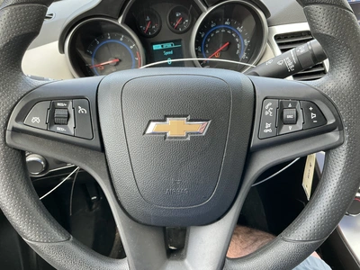 USED 2015 CHEVROLET CRUZE